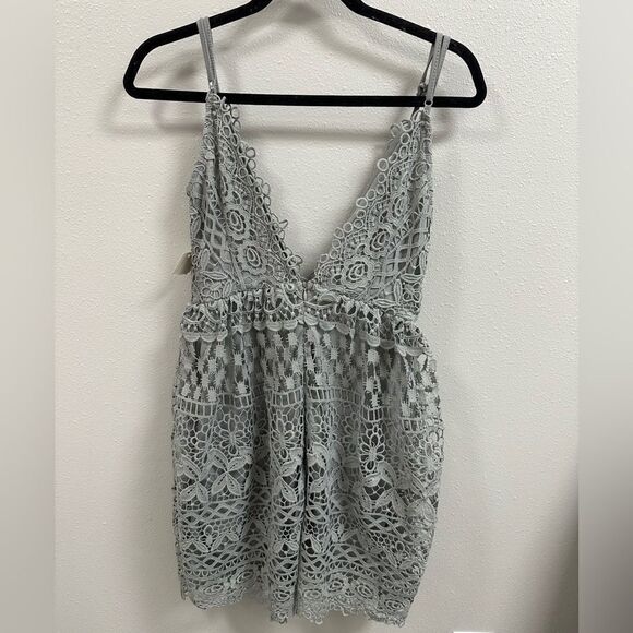 NEW WITH TAGS WOMENS TOBI DRESS SIZE SMALL - Picture 4 of 4